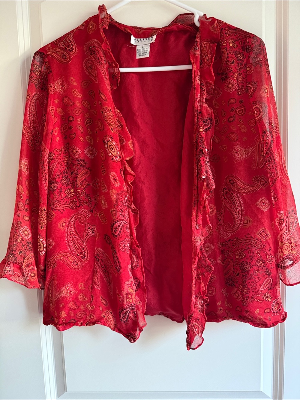 100% Silk y2k Allison Taylor Red Paisley Ruffled Button up Cardigan